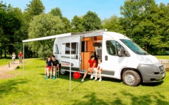 Fiamma F80s 320 Markise Gehäusefarbe Titanium Tuchfarbe Royal Grey 320 Cm -Freien Camping Geschäft 821738 5306780